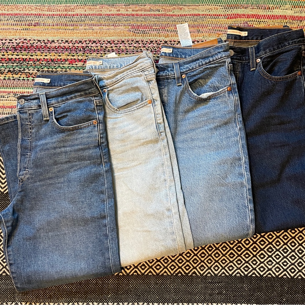 Levi's “Ribcage Straight Ankle” Jeans x 4